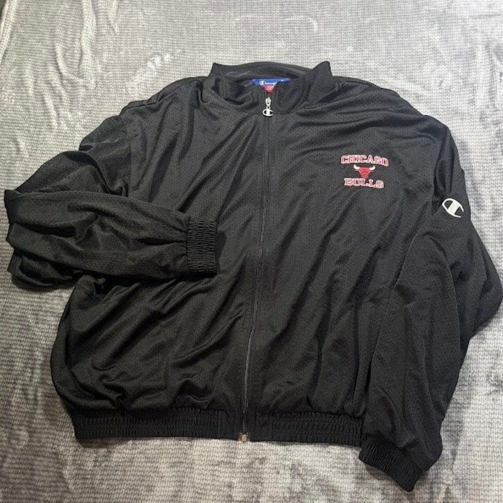 Vintage Champion Chicago Bulls Track Jacket Mens Black Zip Mesh Windbreaker XL